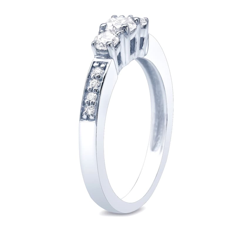 Auriya Platinum 1/2ct TDW Round 3-Stone Diamond Engagement Ring (H-I. SI2-SI3)