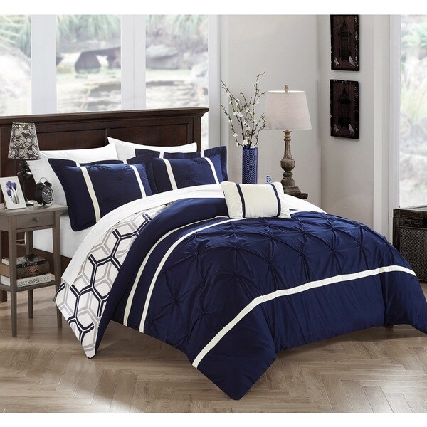 Carson Carrington Juelsminde 8-piece Navy Bed in a Bag Comforter Set