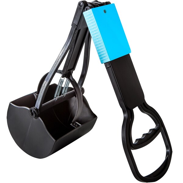 plastic pooper scooper