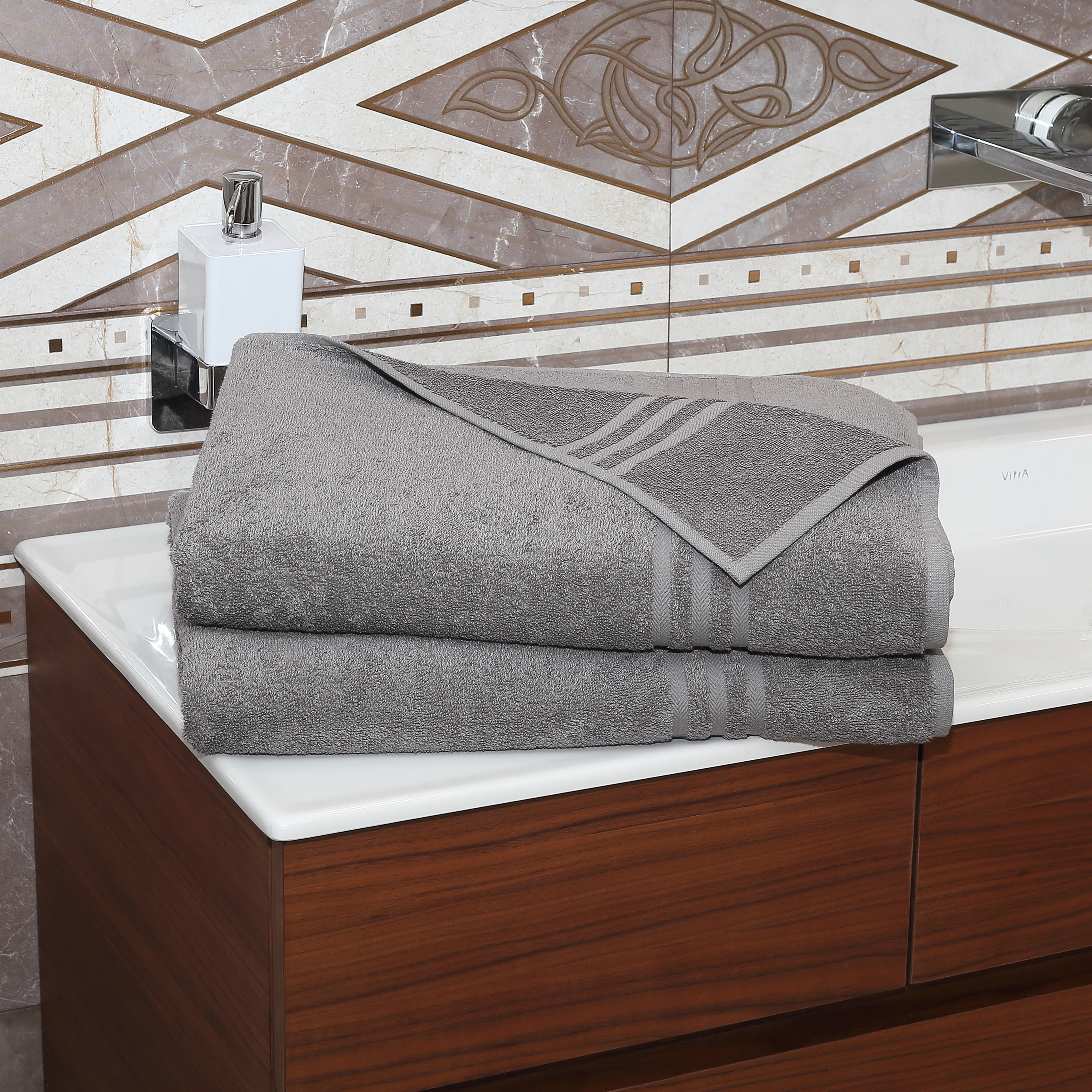 https://ak1.ostkcdn.com/images/products/12855990/Authentic-Hotel-and-Spa-Omni-Turkish-Cotton-Terry-Oversized-Bath-Sheet-Towels-Set-of-2-33a69268-7fd3-45e8-bc63-741b72192dd9.jpg