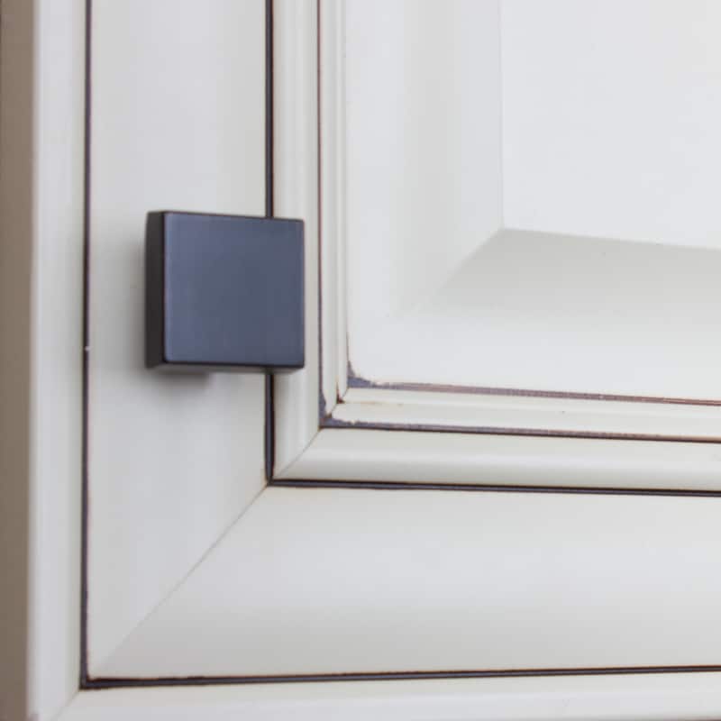 GlideRite 1.125-inch Modern Square Oil Rubbed Bronze Cabinet Knobs (Pack of 10 or 25)