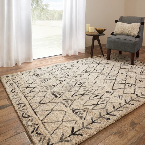 Brently Heather Gray/ Black Abstract Rug - 5'3" x 7'7"