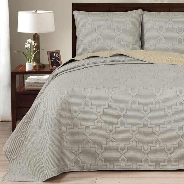 Brielle Casablanca Reversible Quilt Set