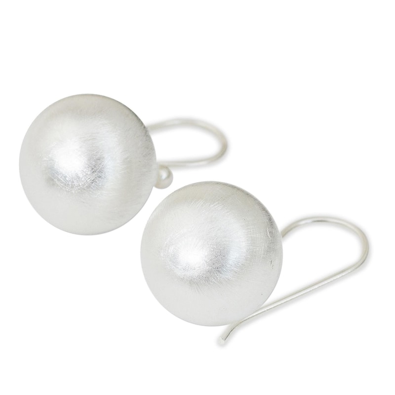 Handmade Sterling Silver 'Satin Ball' Earrings (Thailand) - 0.9L*0.5W