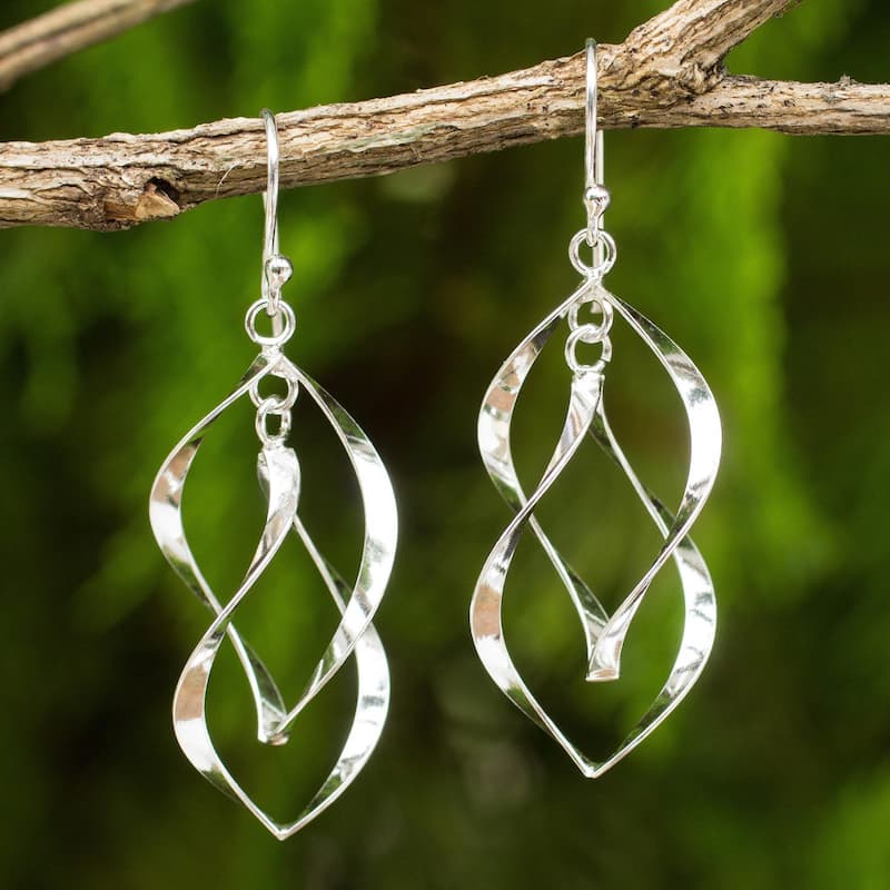 Handmade Sterling Silver 'Linking Leaves' Earrings - 1.7L*0.7W
