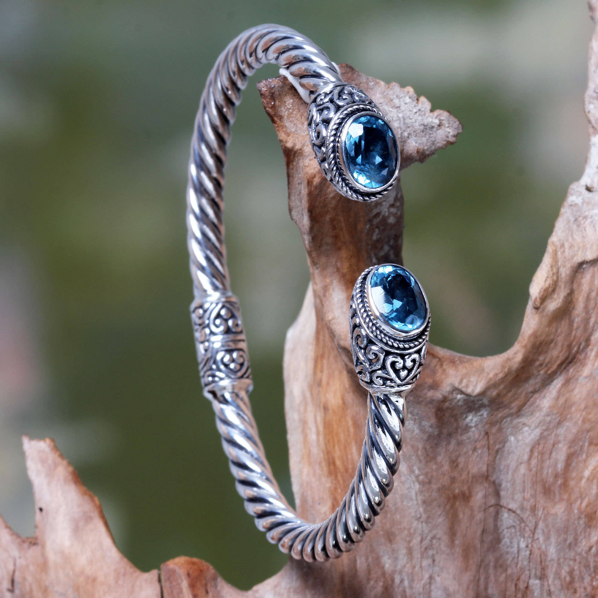 NOVICA Handmade Sterling Silver 'Bali Splendor' Blue Topaz Bracelet (Indonesia)