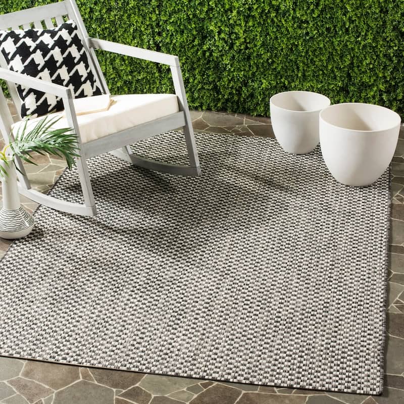SAFAVIEH Courtyard Judi Indoor/ Outdoor Patio Backyard Rug - 2' x 3'7" - Black/Light Grey