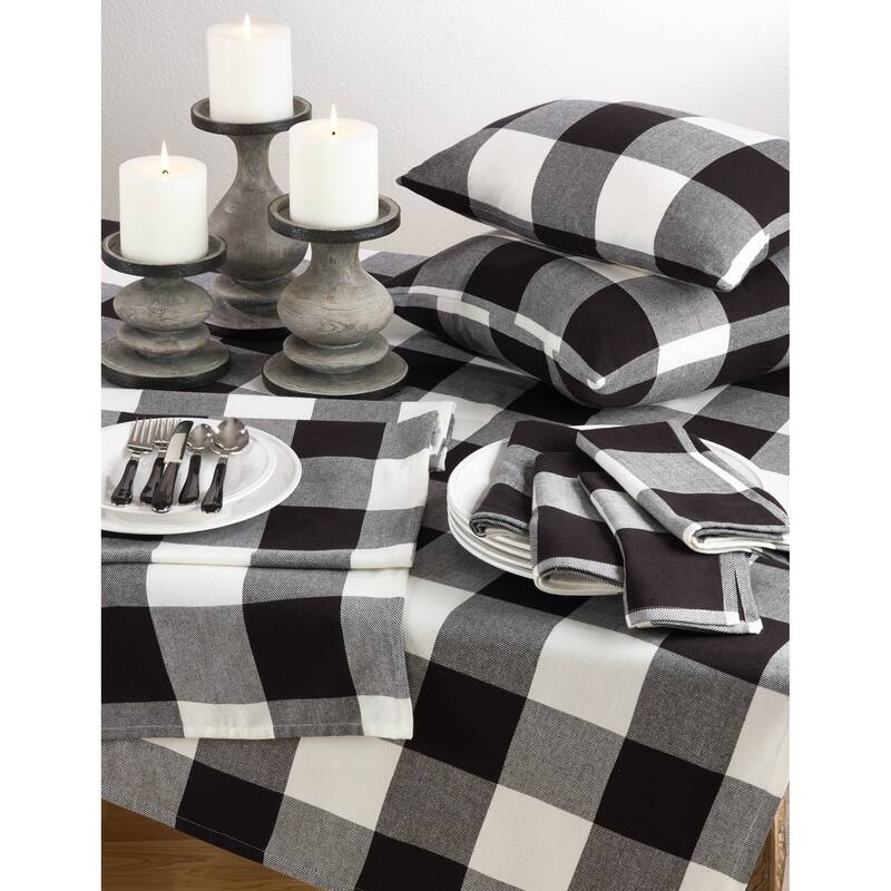 Cotton Table Runner With Buffalo Plaid Pattern