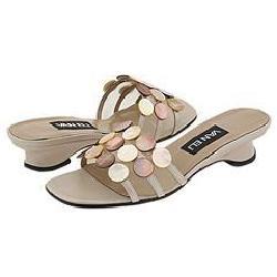 Vaneli Bice Sand Prl Nappa W/Mother Of Pearl Sandals