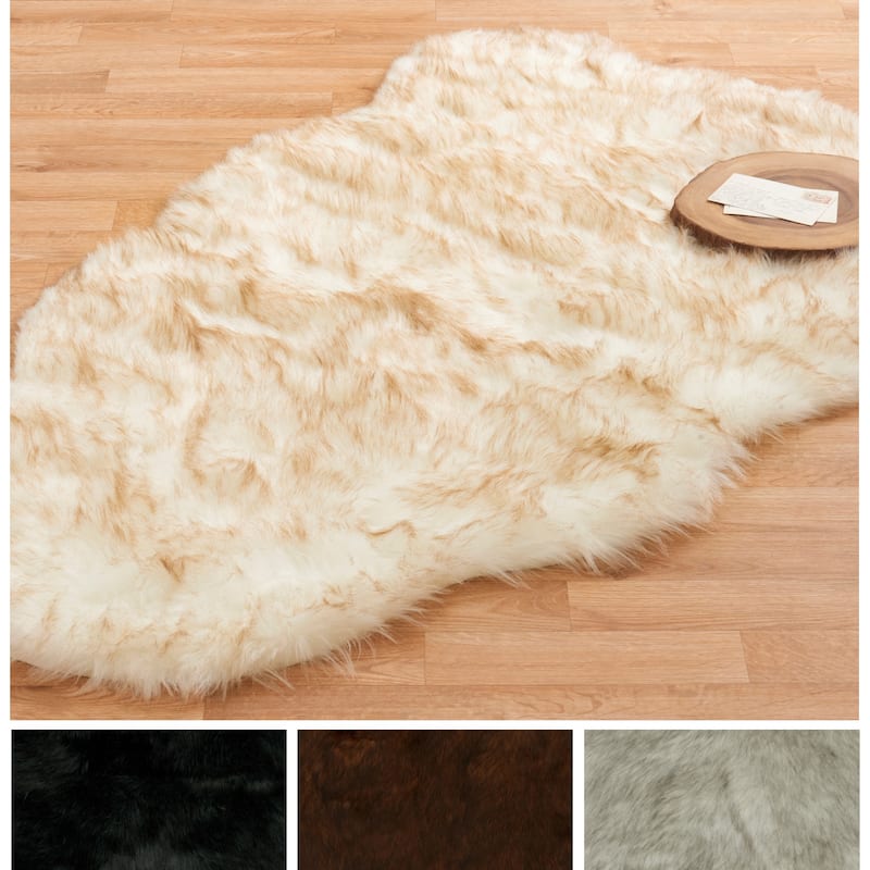 Alexander Home Faux Fur Two-toned Textured Shag Rug