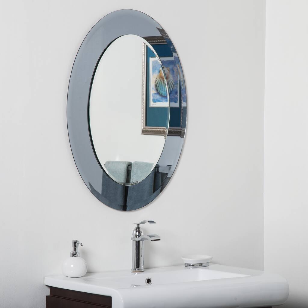 Cayman Glass Beveled Round Bathroom Mirror - Silver - 31.5Hx23.6Wx.5D