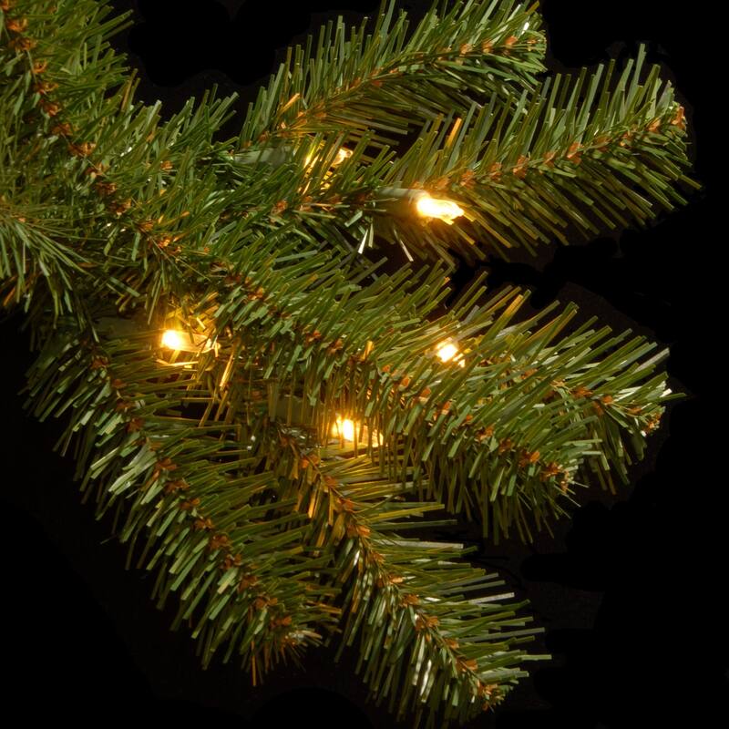 6.5ft. Artificial North Valley Spruce Tree with 450 Clear Lights