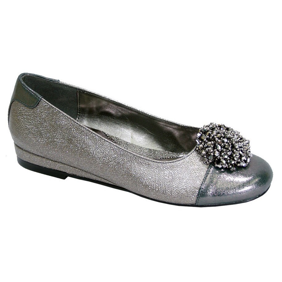 extra wide womens shoes flats