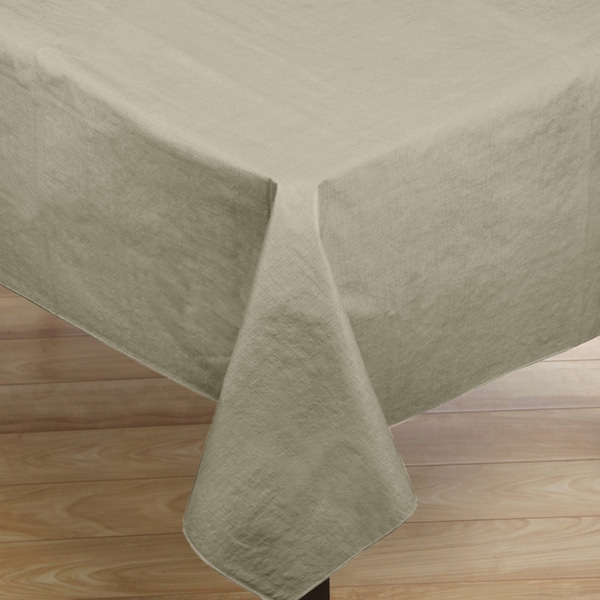 Polyester and Synthetic Fiber Vinyl Flannelback 52-inch x 90-inch Tablecloth