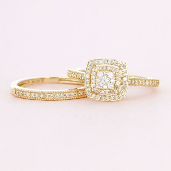 De Couer 10k Yellow Gold 1/3ct TDW Diamond Cluster Halo Bridal Set