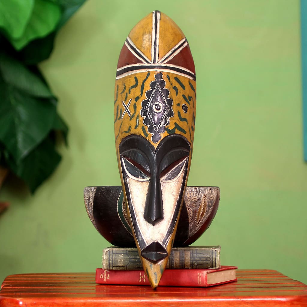 Handcrafted Rubberwood 'Young Mother' African Mask (Ghana)