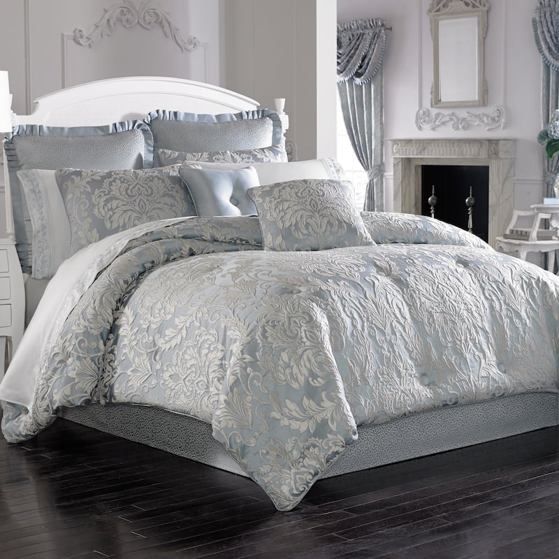 Five Queens Court Faith Woven Jacquard 4-piece Comforter Set - Queen