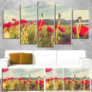 Designart "Wild Red Poppy Flowers in Field" Large Flower Wall Artwork ...