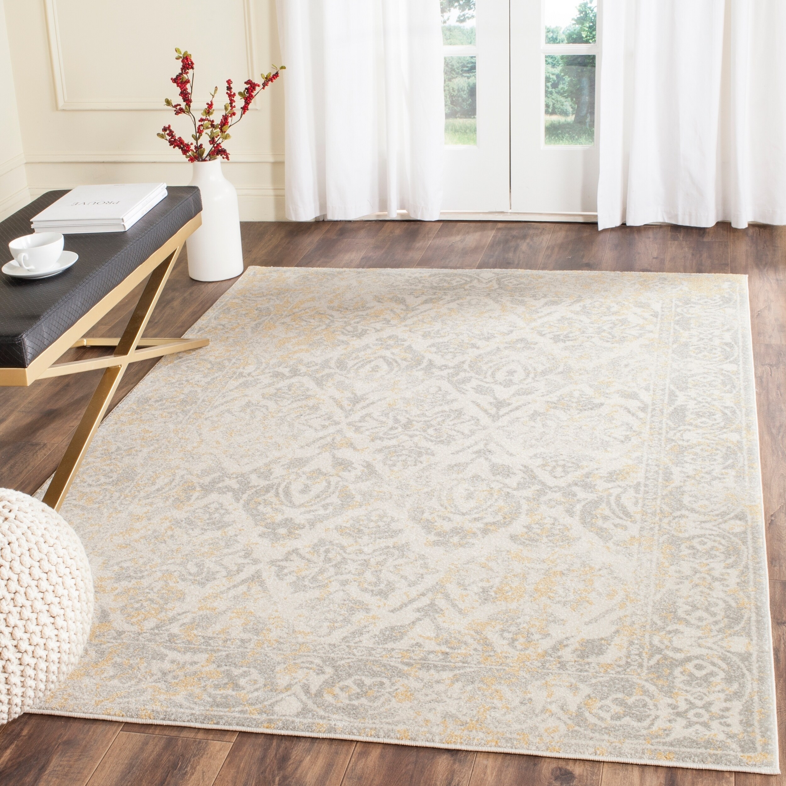 Shop Safavieh Evoke Vintage Ivory / Grey Distressed Rug 6'7" X 9
