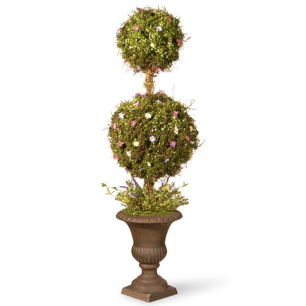 Queen of Hearts Topiary Centerpiece