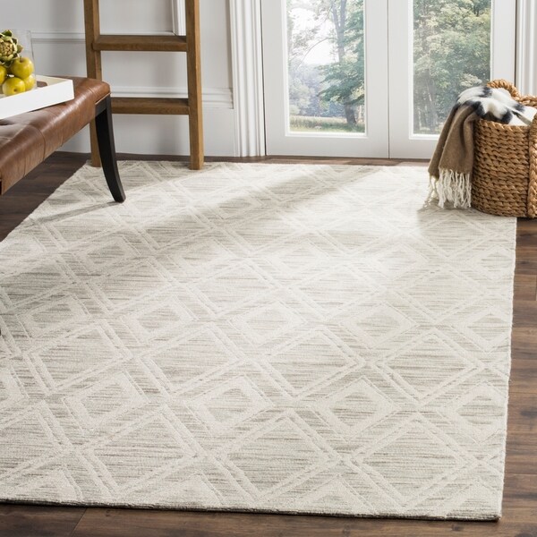 Safavieh Marbella Handmade Vintage Diamond Light Brown/ Ivory Wool Rug - 6' x 9'