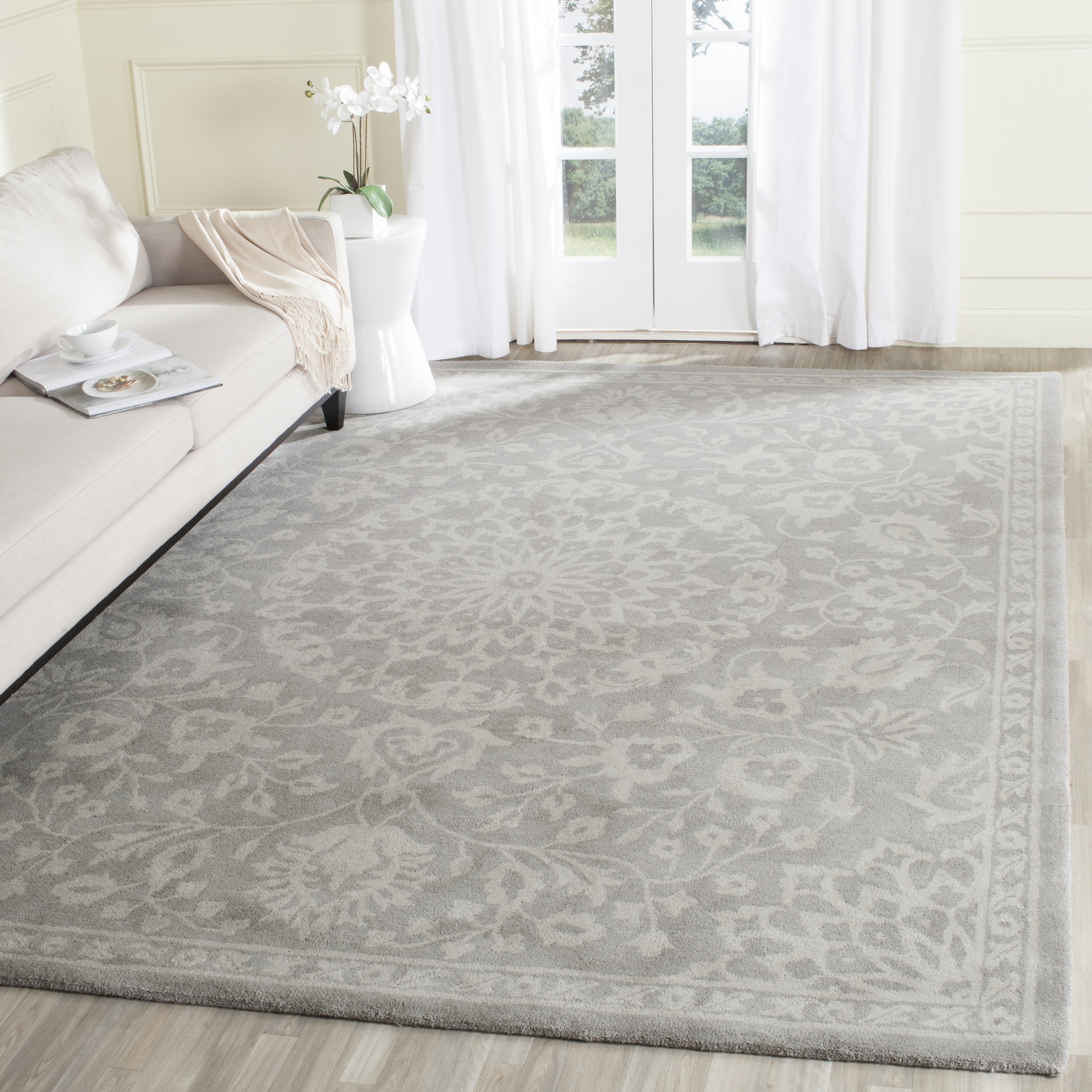 Safavieh Bella Contemporary Handmade Grey Silver Wool Rug 10 X 14 Safavieh Bella Contemporary Handmade Grey Silver Wool Rug 10 X 14