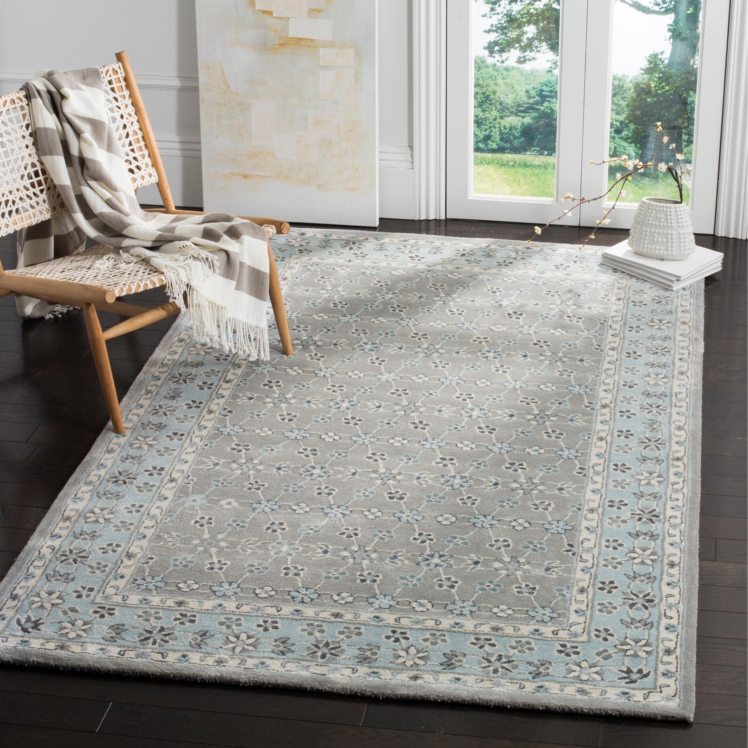 Shop Safavieh Bella Contemporary Handmade Silver/ Light Blue Wool Rug ...