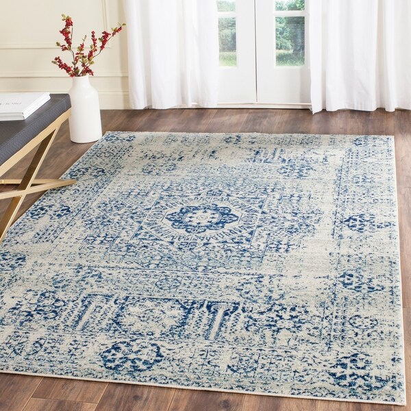 Safavieh Evoke Deb Vintage Boho Medallion Distressed Rug