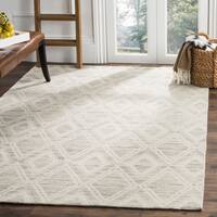 Safavieh Handmade Marbella Asya Diamond Wool Rug