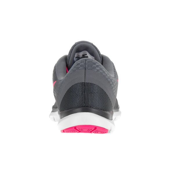 nike training flex trainers in grey and pink