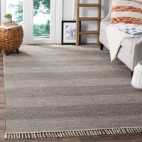 Safavieh Handmade Flatweave Montauk Pacuta Casual Cotton Rug with Fringe