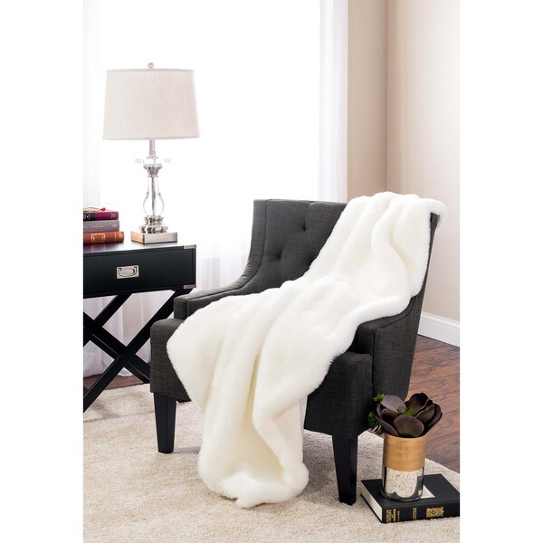 Baltic Linen Luxury Faux Fur Decorative Throw