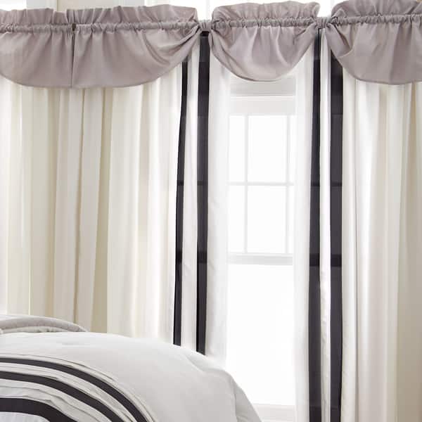 Shop Amraupur Overseas Newport 24 Piece Bed In A Bag With Curtains