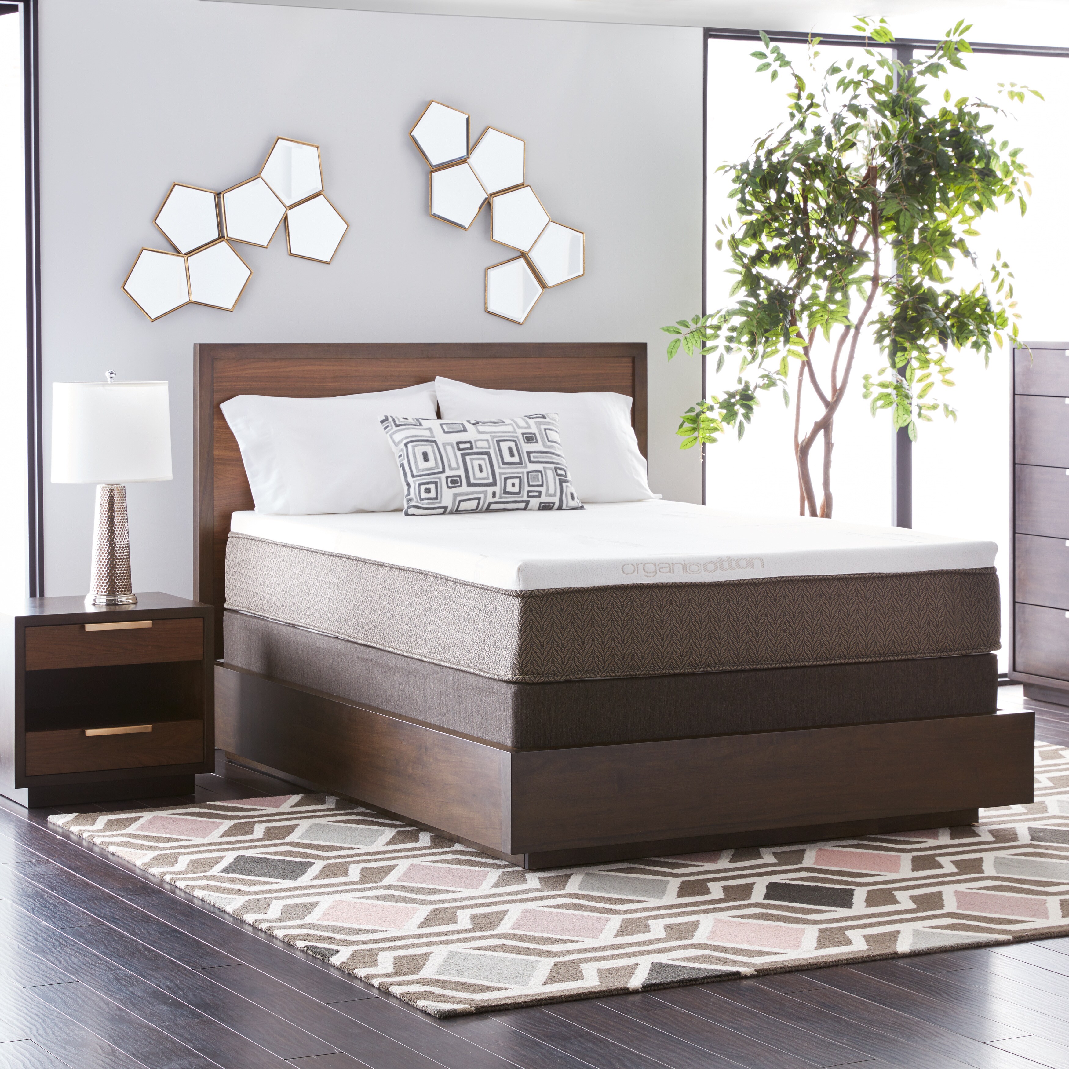 Natures Rest Summer Wind 13inch Latex Mattress Set White Queen eBay