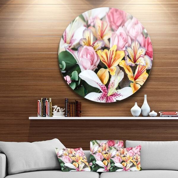 Shop Designart Beautiful Sugar Flower Decoration Flower Metal
