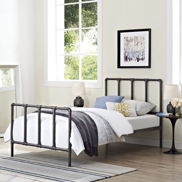 Dower Bed in Brown