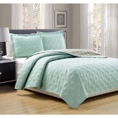 3-piece Solid Reversible Quilt Set
