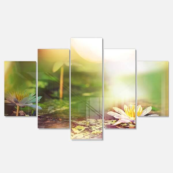 Designart 'Lotus Flowers on Green Background' Large Flower Metal Wall ...
