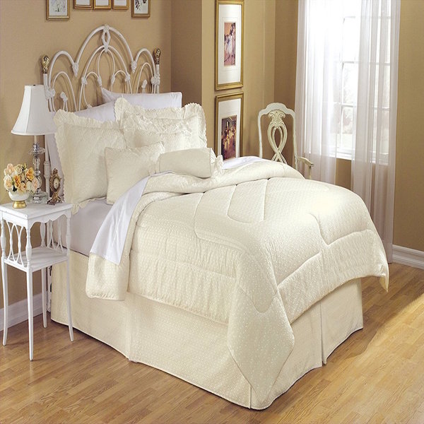 King Sized Eyelet 4 Piece Comforter Set Overstock 13850654
