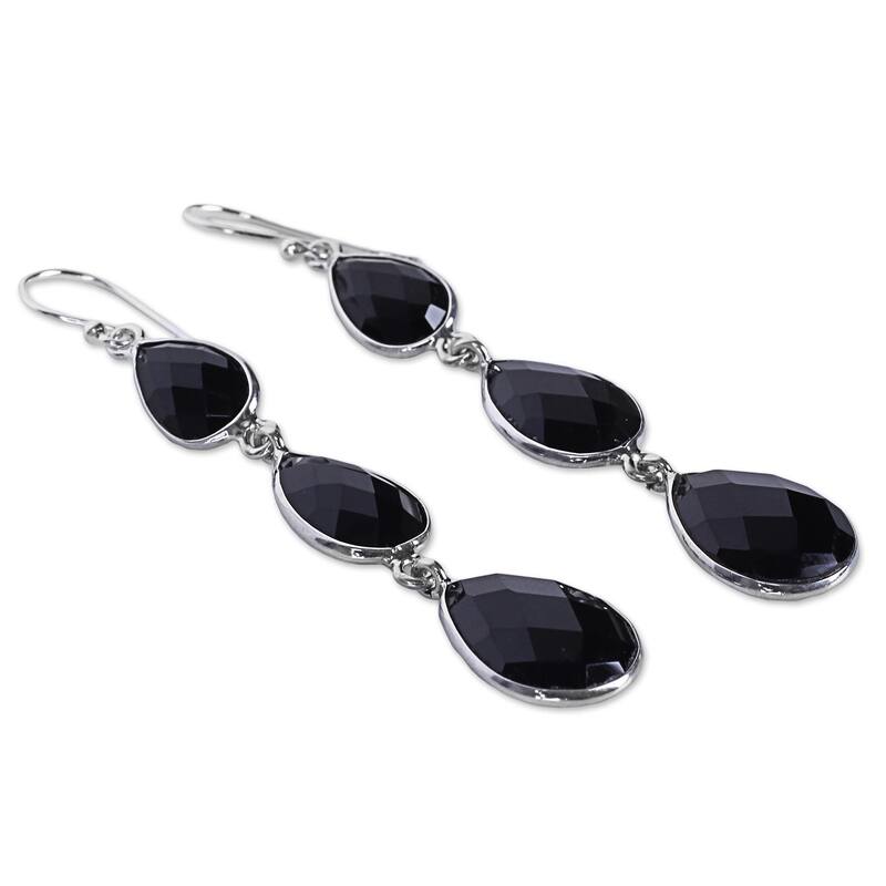 Handmade Sterling Silver Magical Elegance Onyx Earrings (India) - 2.8*0.5W