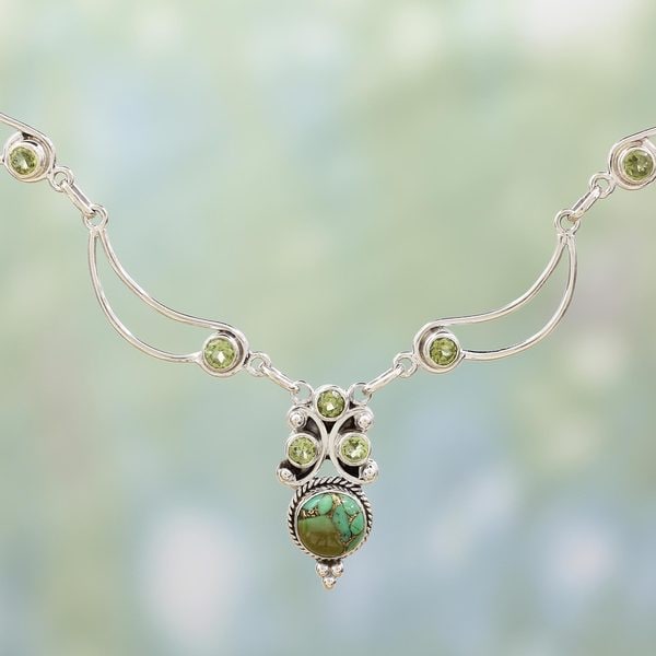 Handmade Sterling Silver 'Radiant Princess in Green' Peridot Turquoise Necklace (India)