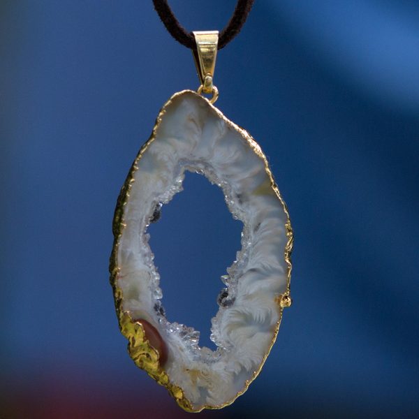 gold agate necklace