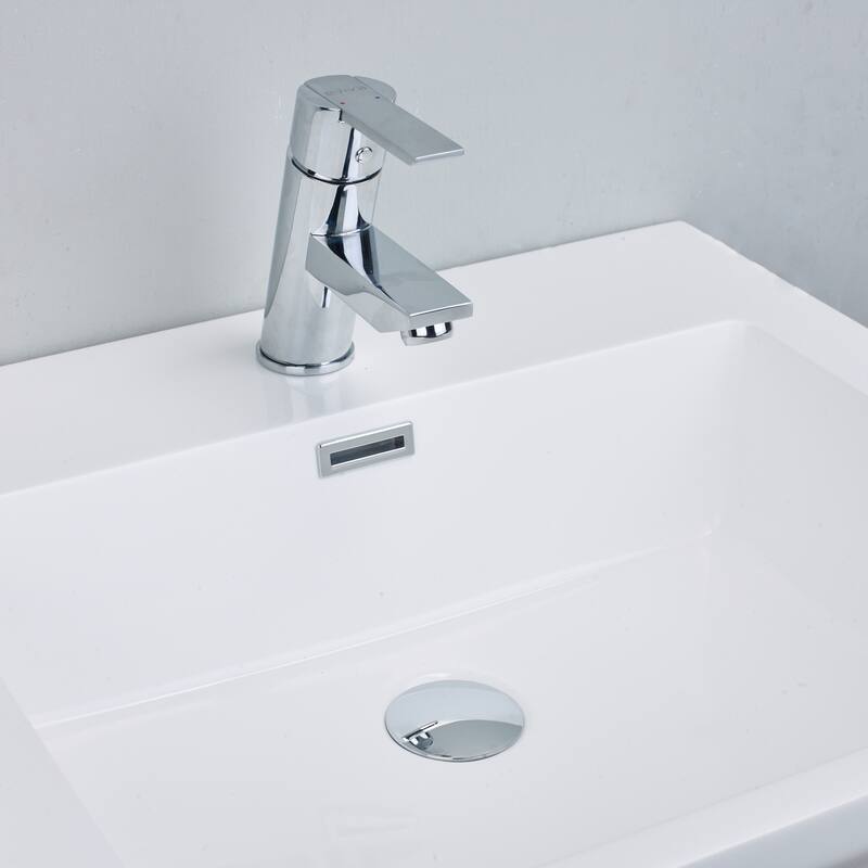EVIVA Midtown Single Handle (Lever) Bathroom Sink Faucet (Chrome)