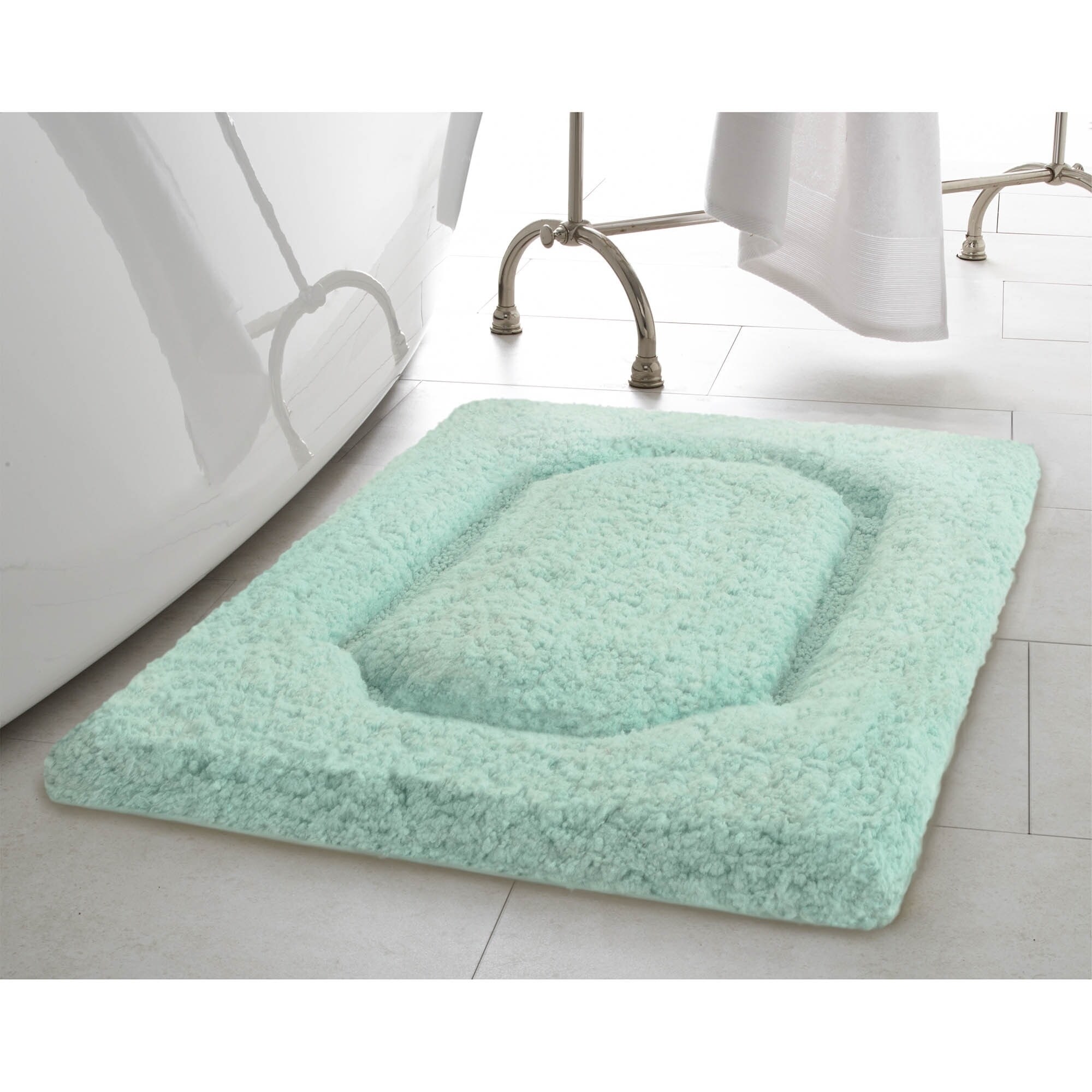 plush bathroom rugs