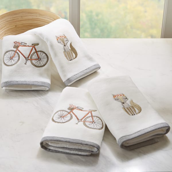 HipStyle Afternoon Ride White Embroidered Cotton Hand Towel (set
