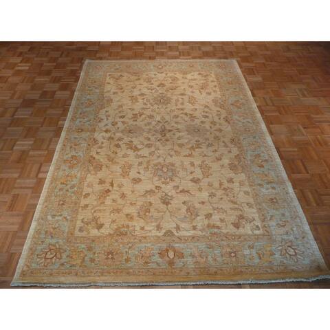Hand-knotted Oushak Multicolor Wool Oriental Rug - 6' x 8'9