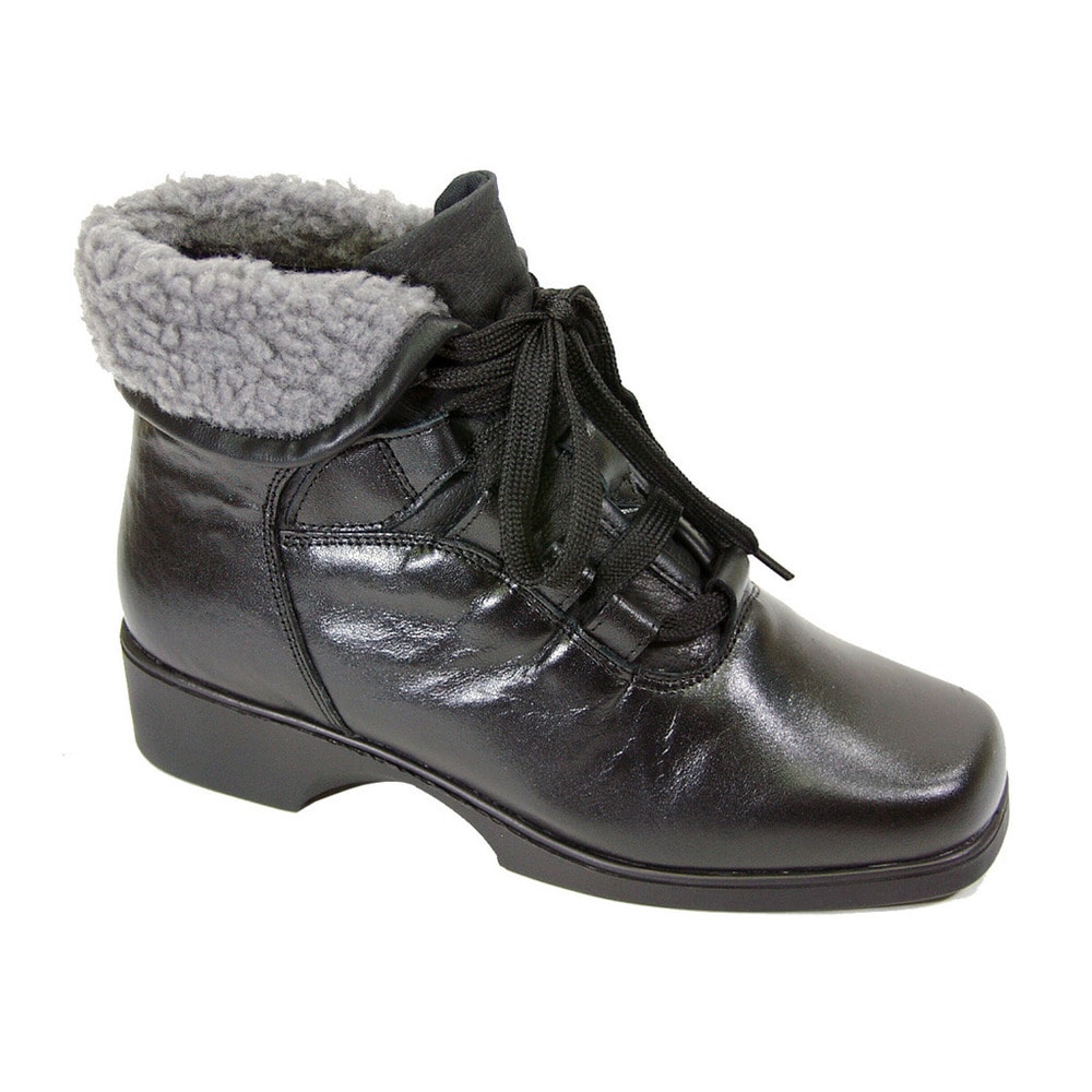 Extra Wide Boots Online at Overstock 