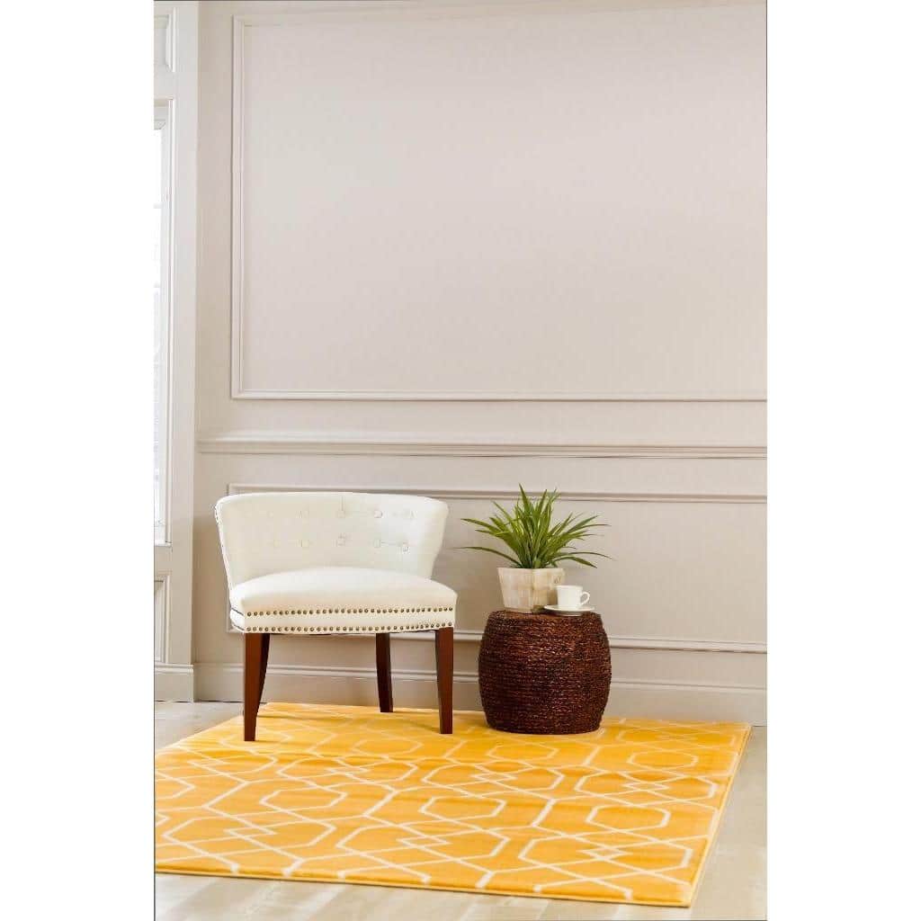 Persian Rugs Mango/White Abstract Trellis Area Rug - 7'10" x 10'6"