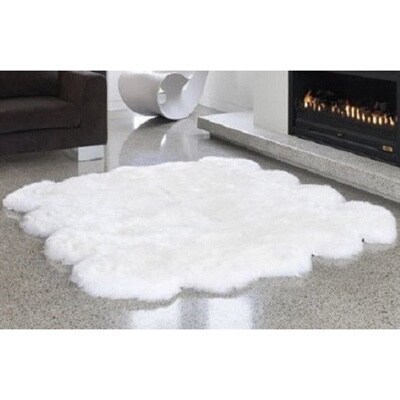 Northland Supreme Longwool Sheepskin 8-pelt Ivory Shag Rug - 5'7" x 7'