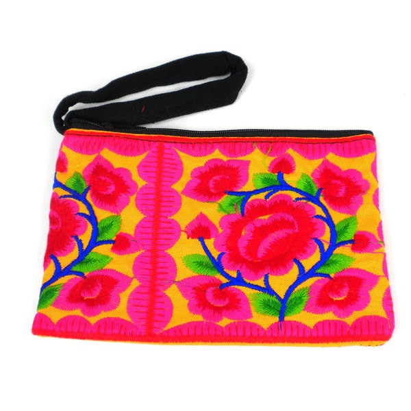 Shop Handmade Sand Hmong Embroidered Coin Purse - Global Groove (Thailand) - Overstock - 14138227